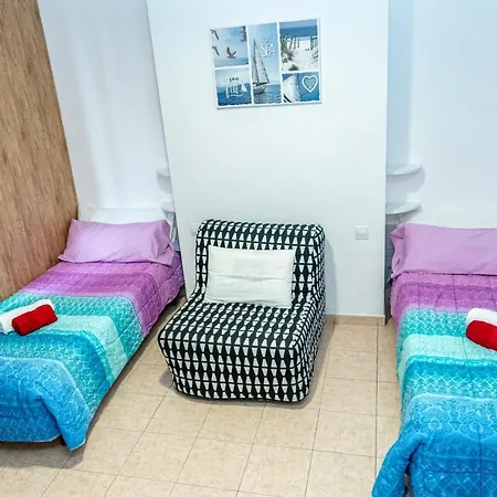 Apartament Central 아파트 료렛 드 마르